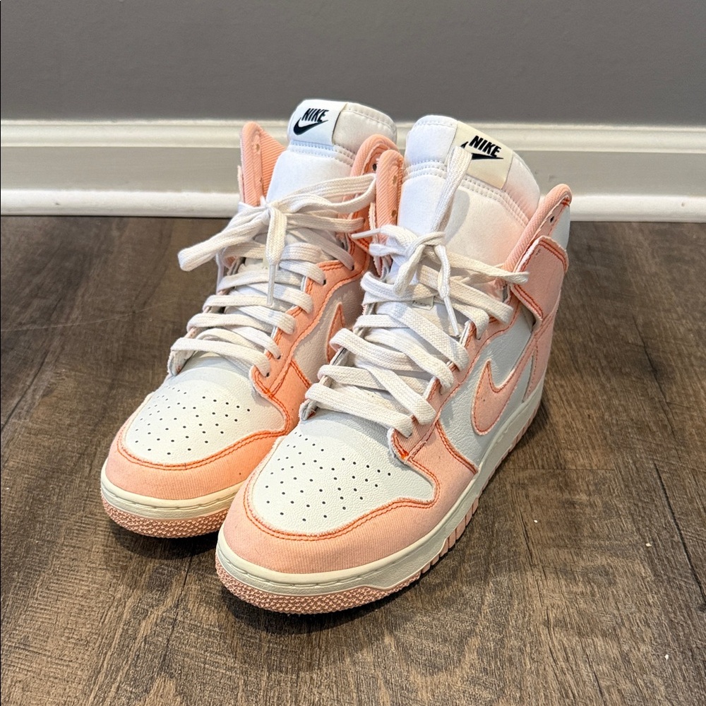 Nike High-Top Sneakers in White and Pink